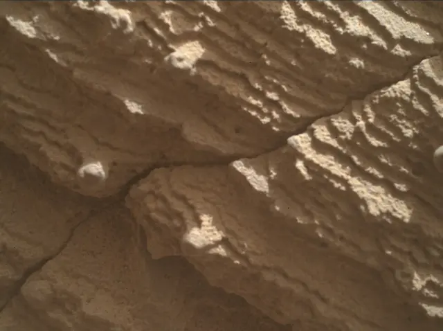 Sol 3603: Mars Hand Lens Imager (MAHLI)