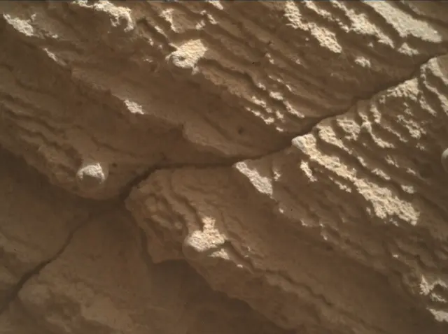 Sol 3603: Mars Hand Lens Imager (MAHLI)