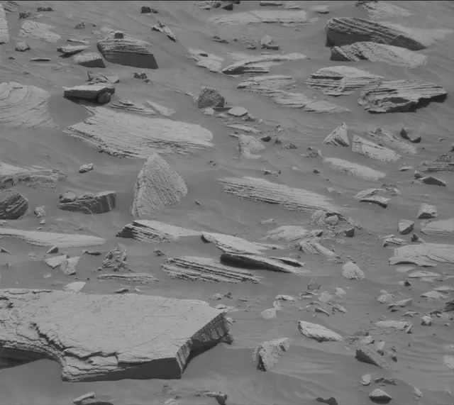 Sol 3605: Mast Camera (Mastcam)