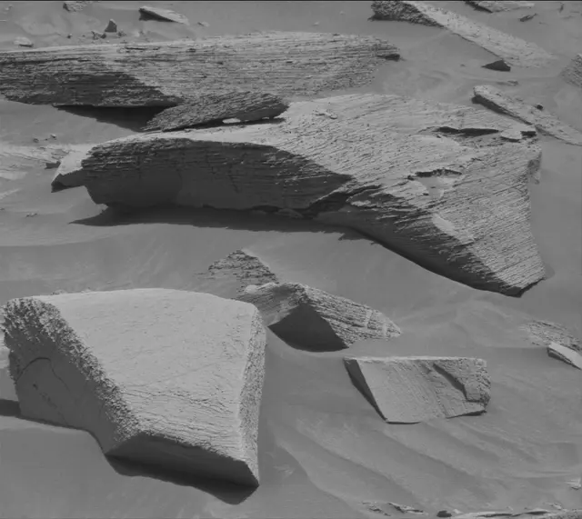 Sol 3605: Mast Camera (Mastcam)