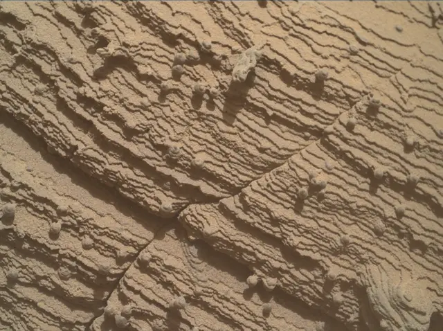 Sol 3605: Mars Hand Lens Imager (MAHLI)