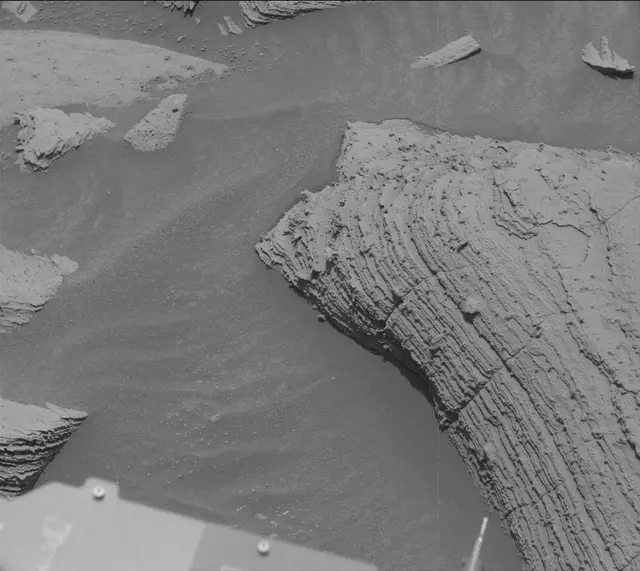 Sol 3606: Mast Camera (Mastcam)