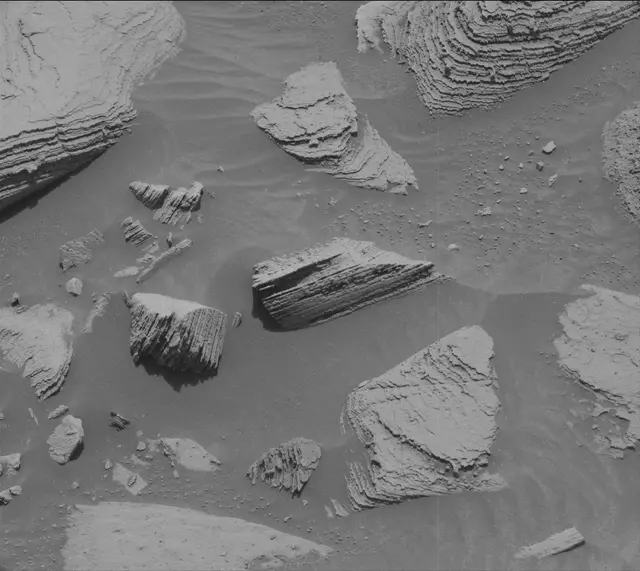 Sol 3606: Mast Camera (Mastcam)