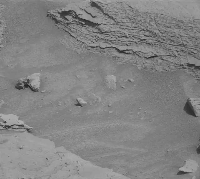 Sol 3606: Mast Camera (Mastcam)