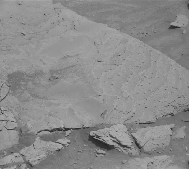 Sol 3606: Mast Camera (Mastcam)