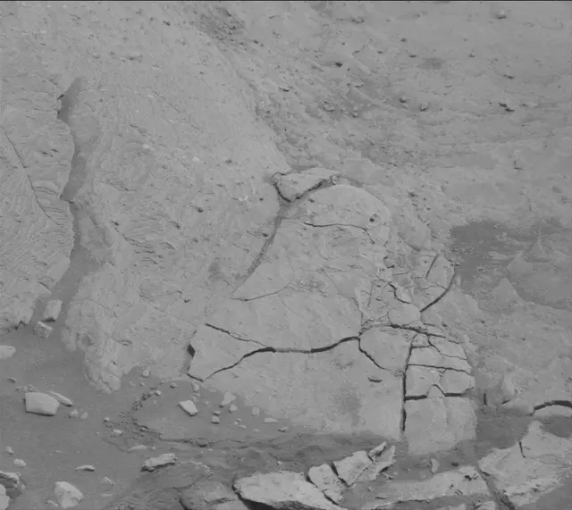 Sol 3606: Mast Camera (Mastcam)
