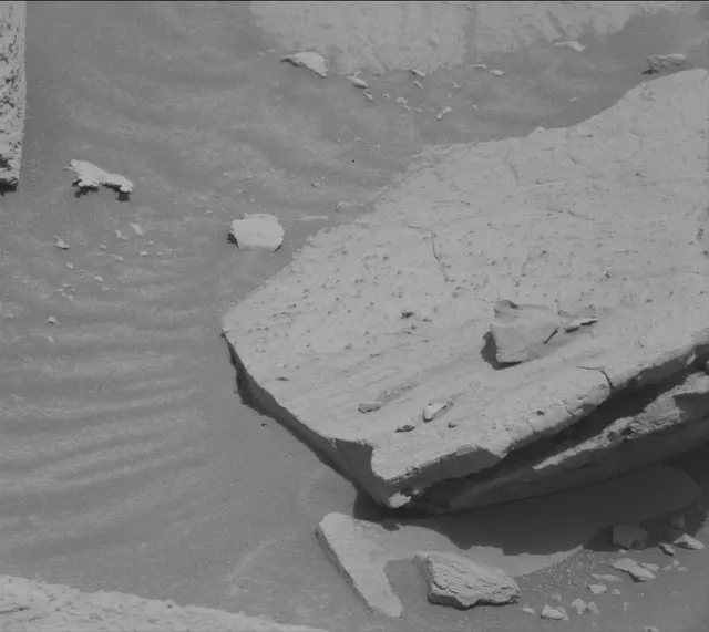 Sol 3606: Mast Camera (Mastcam)