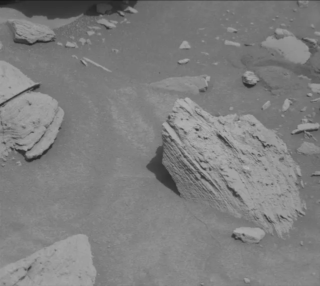 Sol 3606: Mast Camera (Mastcam)