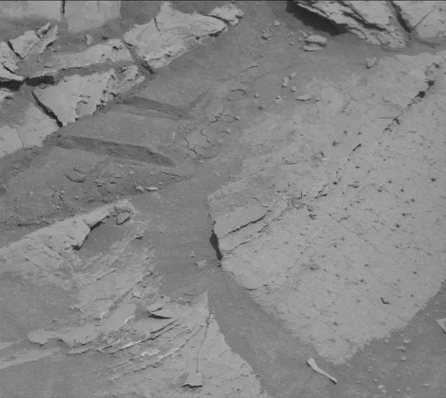 Sol 3606: Mast Camera (Mastcam)