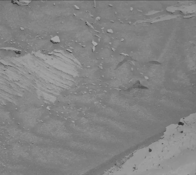 Sol 3606: Mast Camera (Mastcam)