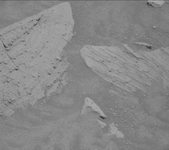Sol 3606: Mast Camera (Mastcam)
