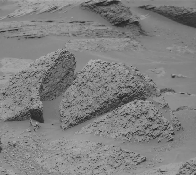 Sol 3608: Mast Camera (Mastcam)