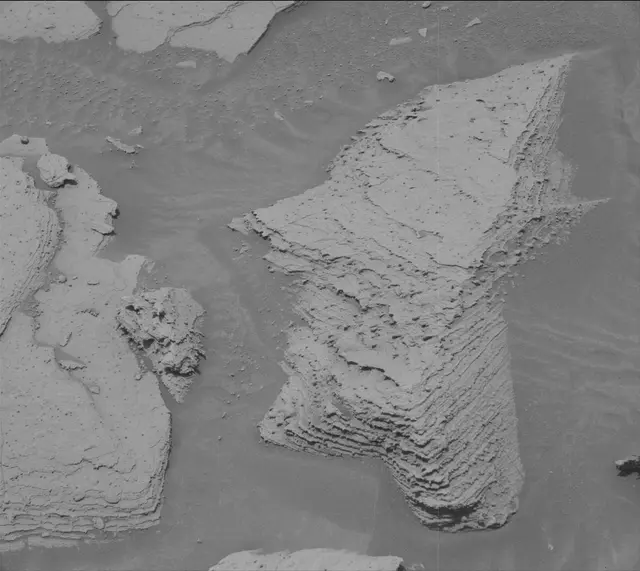 Sol 3609: Mast Camera (Mastcam)