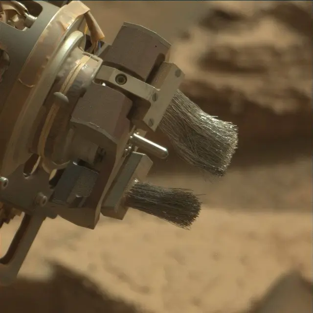 Sol 3609: Mast Camera (Mastcam)