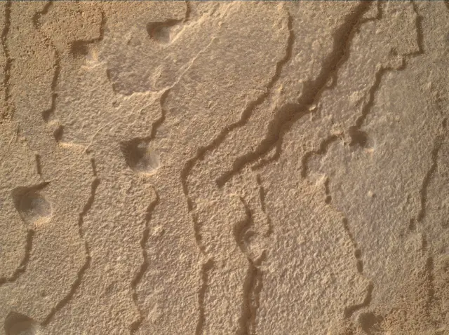 Sol 3609: Mars Hand Lens Imager (MAHLI)