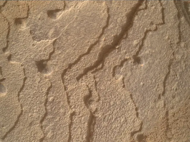 Sol 3609: Mars Hand Lens Imager (MAHLI)