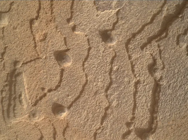 Sol 3609: Mars Hand Lens Imager (MAHLI)
