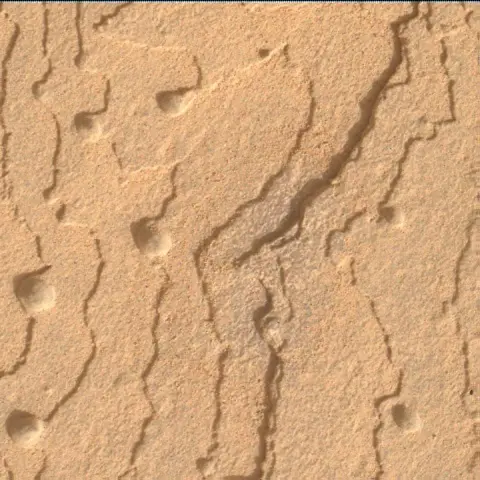 Sol 3609: Mars Hand Lens Imager (MAHLI)