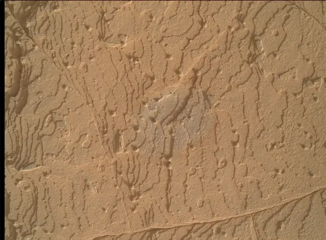 Sol 3609: Mars Hand Lens Imager (MAHLI)