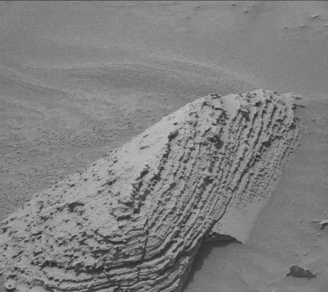 Sol 3610: Mast Camera (Mastcam)