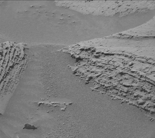Sol 3610: Mast Camera (Mastcam)