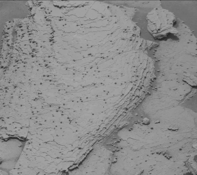 Sol 3610: Mast Camera (Mastcam)