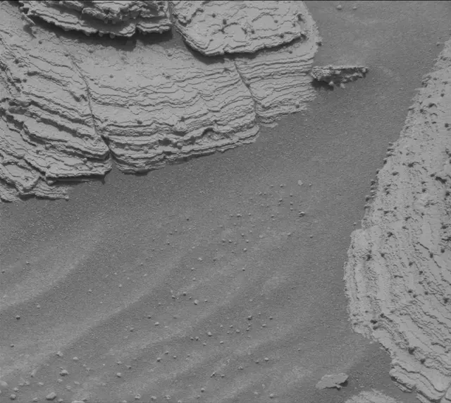 Sol 3610: Mast Camera (Mastcam)
