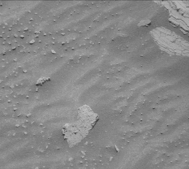 Sol 3610: Mast Camera (Mastcam)