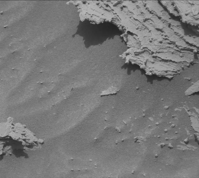 Sol 3610: Mast Camera (Mastcam)