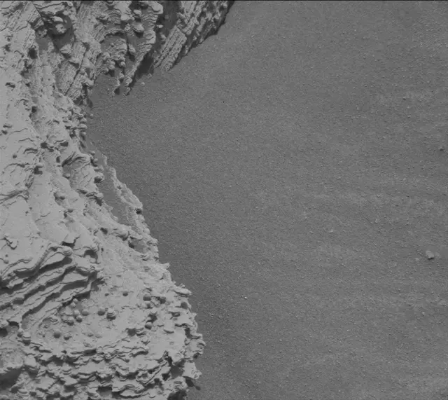 Sol 3610: Mast Camera (Mastcam)