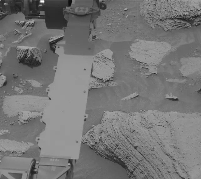 Sol 3613: Mast Camera (Mastcam)