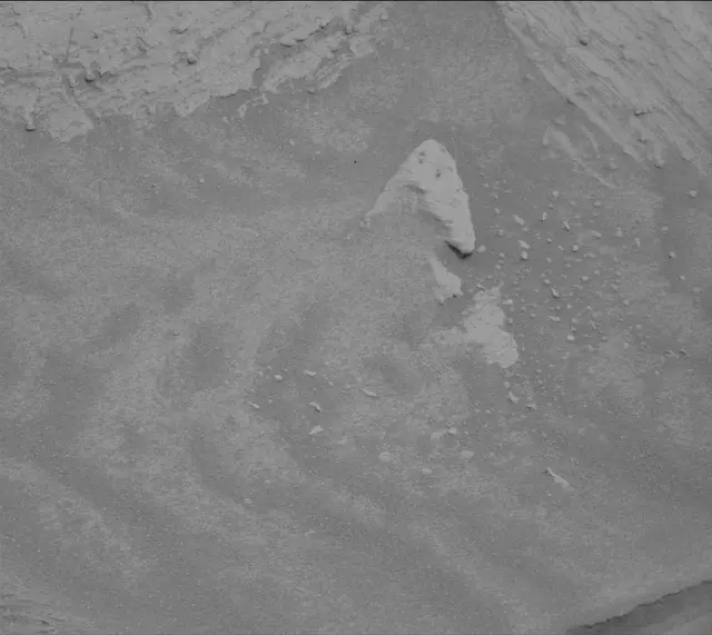 Sol 3613: Mast Camera (Mastcam)