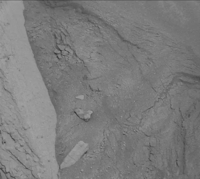 Sol 3613: Mast Camera (Mastcam)