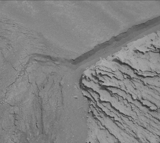 Sol 3613: Mast Camera (Mastcam)