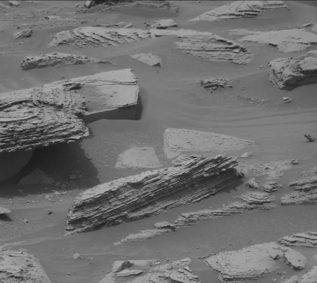 Sol 3613: Mast Camera (Mastcam)