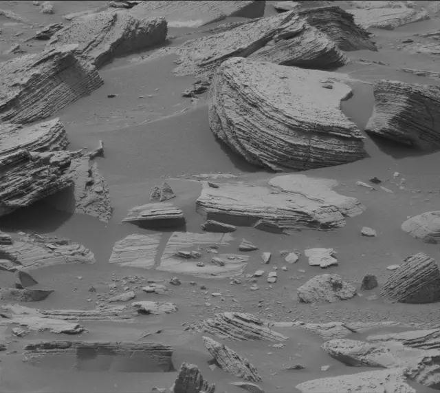 Sol 3613: Mast Camera (Mastcam)