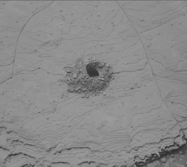 Sol 3613: Mast Camera (Mastcam)