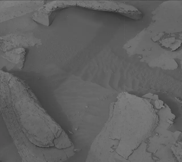 Sol 3616: Mast Camera (Mastcam)