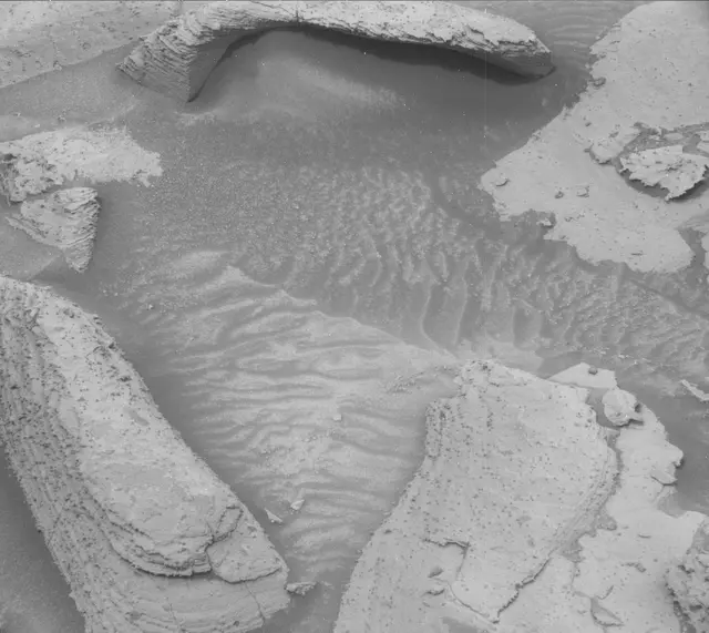 Sol 3616: Mast Camera (Mastcam)