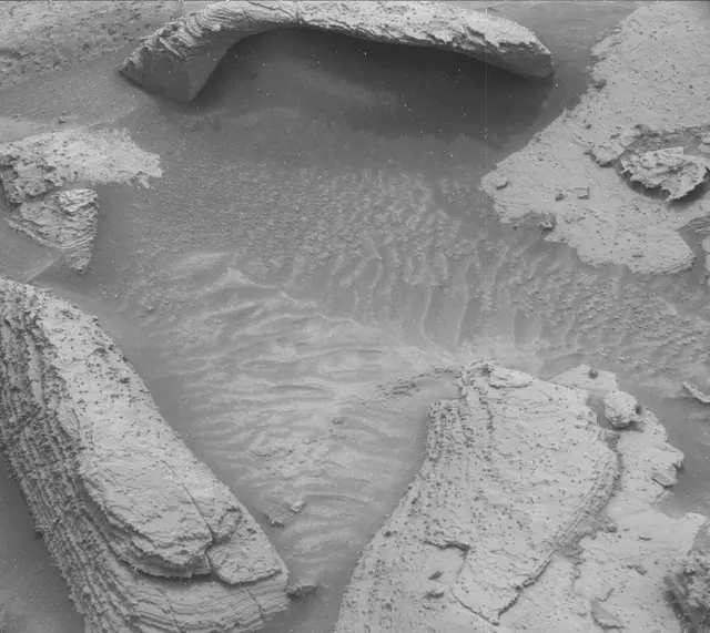 Sol 3616: Mast Camera (Mastcam)