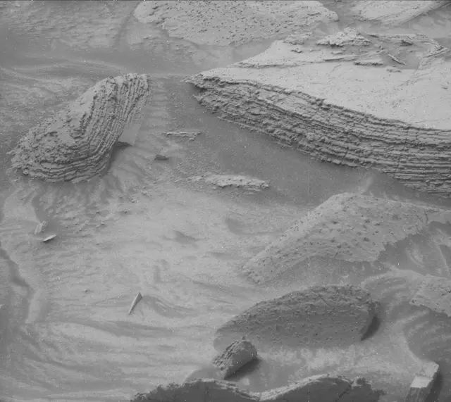 Sol 3617: Mast Camera (Mastcam)