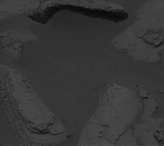 Sol 3618: Mast Camera (Mastcam)