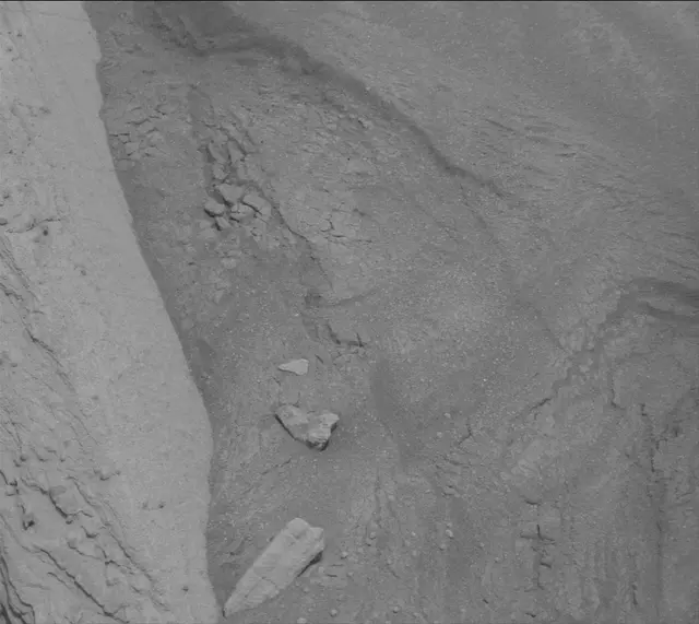 Sol 3618: Mast Camera (Mastcam)
