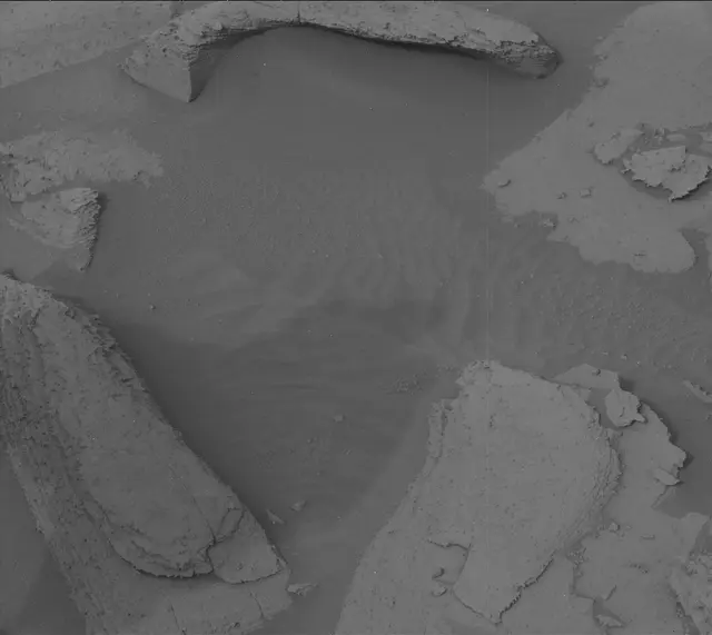 Sol 3619: Mast Camera (Mastcam)