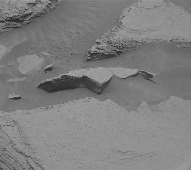 Sol 3621: Mast Camera (Mastcam)