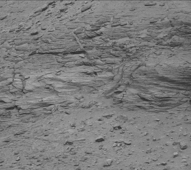 Sol 3621: Mast Camera (Mastcam)