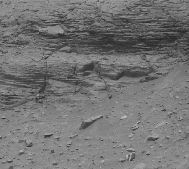 Sol 3621: Mast Camera (Mastcam)