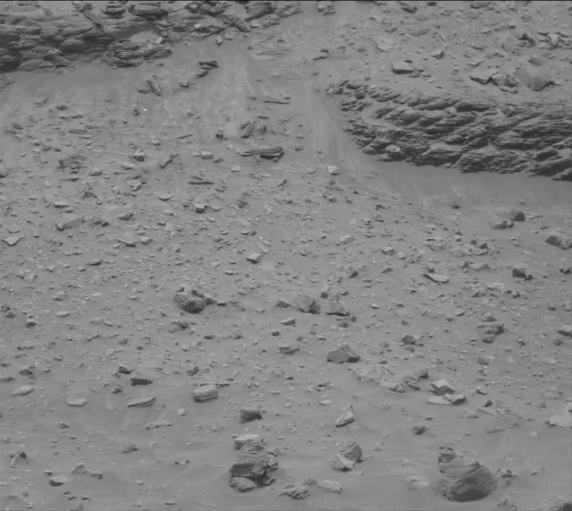 Sol 3621: Mast Camera (Mastcam)