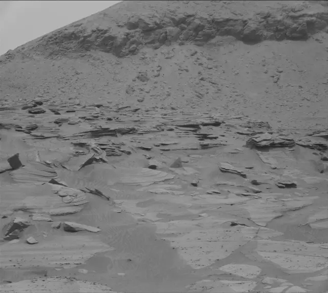 Sol 3621: Mast Camera (Mastcam)