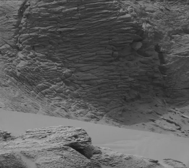 Sol 3621: Mast Camera (Mastcam)